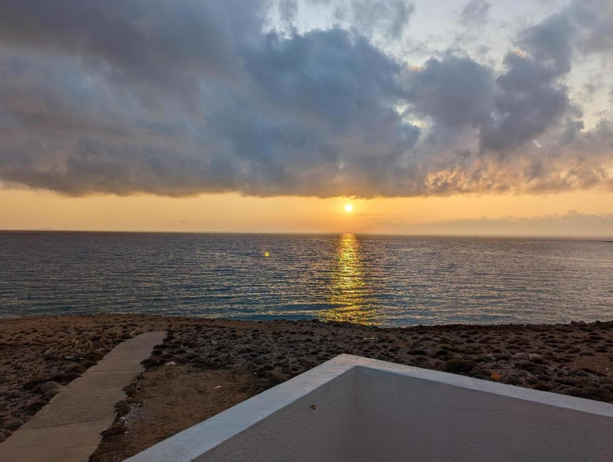 Arkasa Karpathos Seafront Paradisos Foiníkion Exteriér fotografie